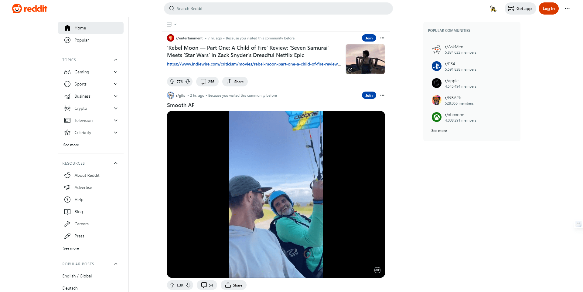 También existen otros sitios como Reddit con motores de búsqueda