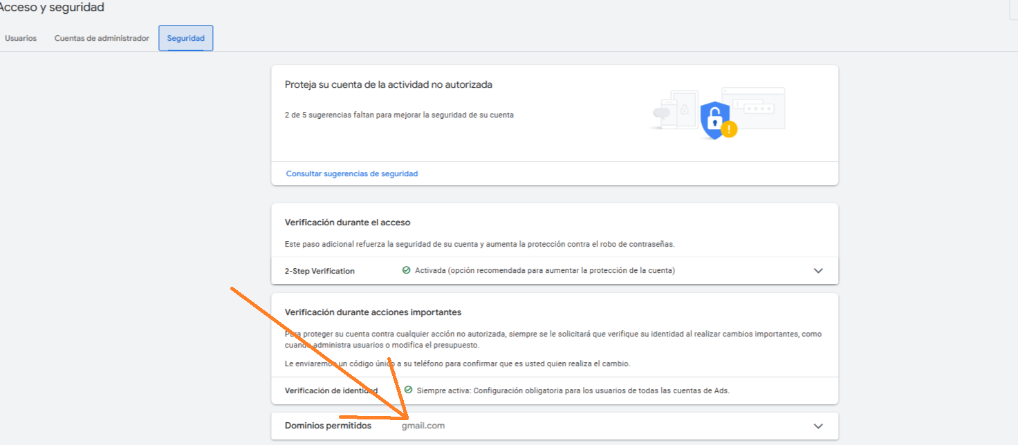 Agrega el dominio del usuario que deseas invitar (ejemplo: gmail.com).