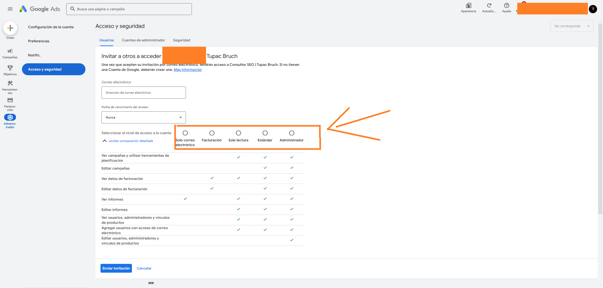 Asigna un rol (Administrador, Estándar, Solo lectura o Facturación) según el nivel de acceso que desees otorgarle.